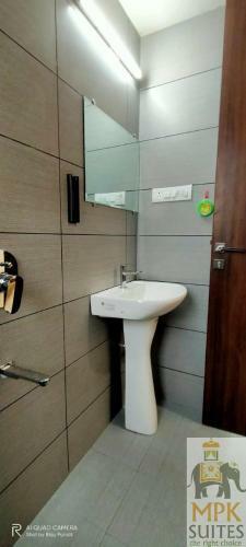 Hotel Mpk Suites T Square