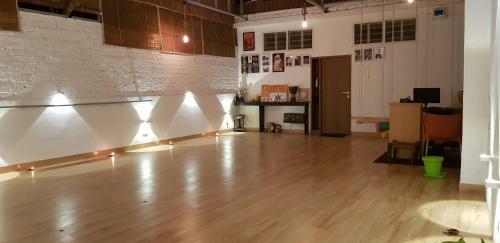 One9six Yogic Vedic - The Studio