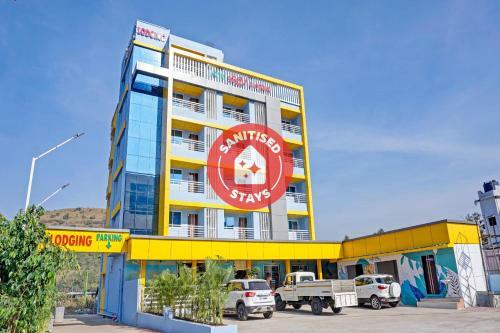 Collection O 84345 Hotel Raj & Lodging