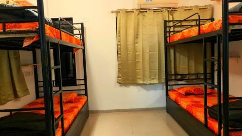 Lifespace- Spacious Hostel In A Luxurious Villa