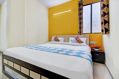Oyo 87107 Hotel Royal Bliss 2