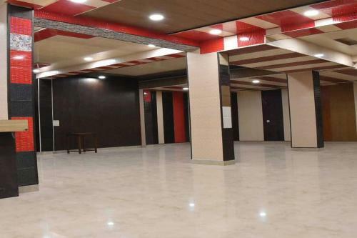 Hotel Staymaker Vanraj Palace