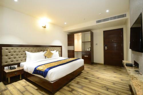 Hotel The Aranya Nature Resort