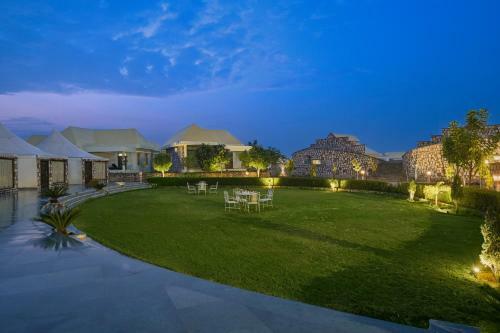 Hotel The Sawai Bagh