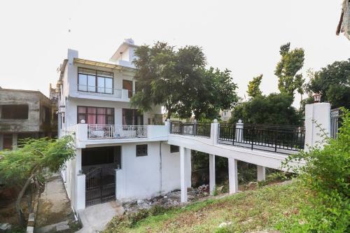 Hotel Ganga Forest View