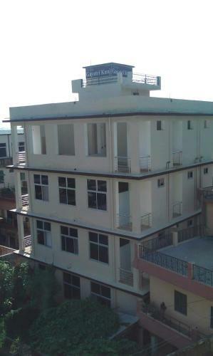 Hostal The Hotel Gayatri Kunj