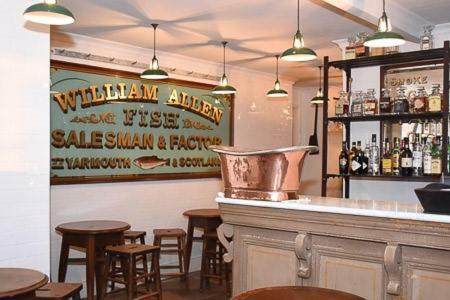 Hotel Rudloe Arms