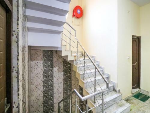 Collection O 86590 Hotel Pushpkunj