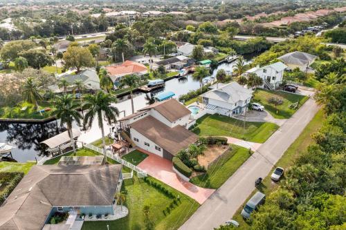 Seabreeze Manor 2
