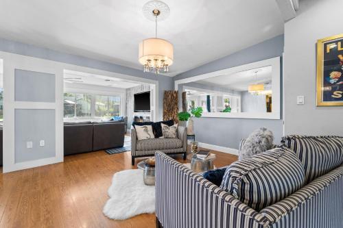 Seabreeze Manor 2