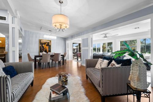 Seabreeze Manor 2