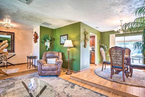 Canalfront Family Home With Dock And Gulf Access!
