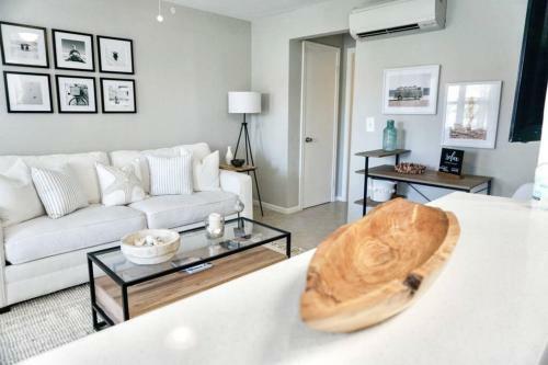 Apartamento Serenity At Seascape: Steps To The Beach & Shops