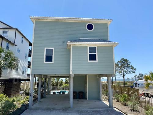 Cape San Blas Gulf Front, Pool, Gear, Pet Friendly, Private Beach Access