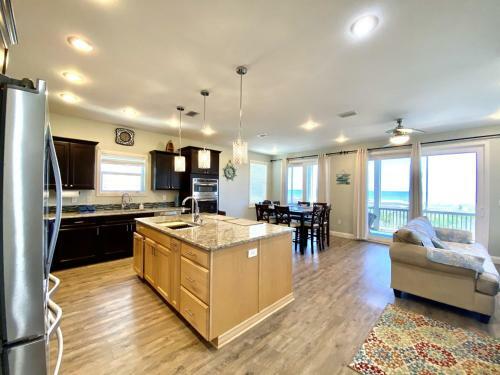 Cape San Blas Gulf Front, Pool, Gear, Pet Friendly, Private Beach Access