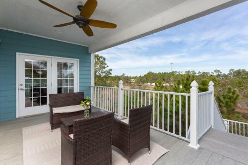 Luxury Vacation Home Near Johnson Beach