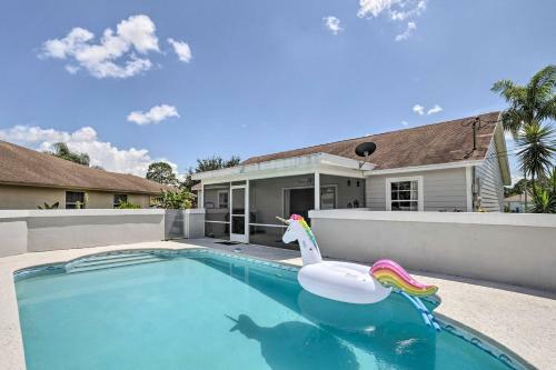 Charming Port St Lucie Getaway With Pool!