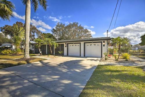 Port Charlotte Gem With Lanai And Harbor Views!