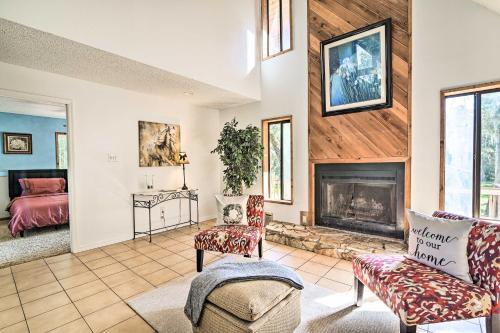 Riverfront Home With Lanai And Games On 2 And Acres