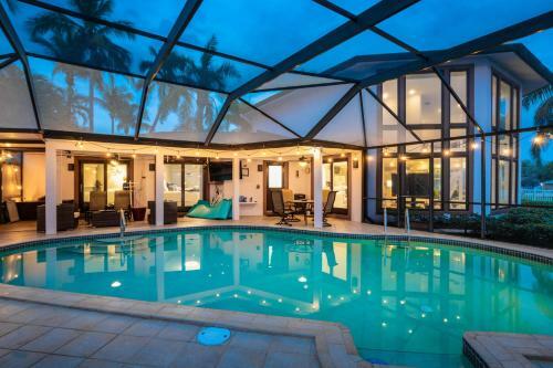 Endless Views & Luxury
