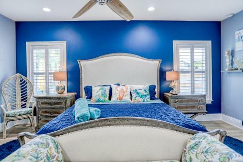 Genny's Dock With Truman's Suite