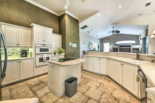 Spacious Canalfront Oasis In Rotonda West!