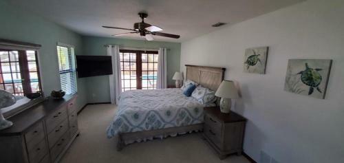 Dancin Dolphin Home