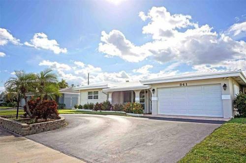 Ariel Beach Cottage