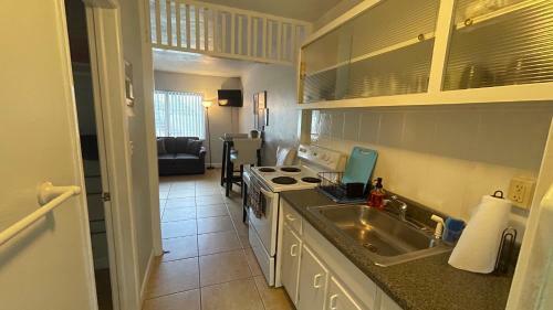 Pompano Beach Apartments By C&g Rentals