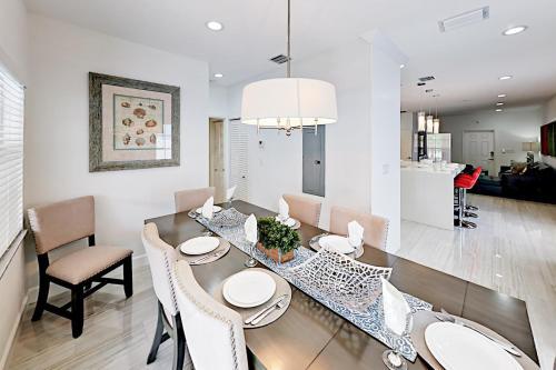 Pompano Retreat