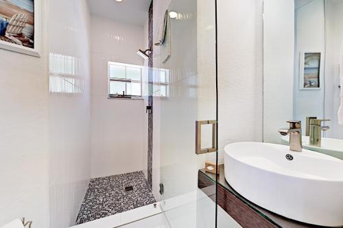 Pompano Retreat