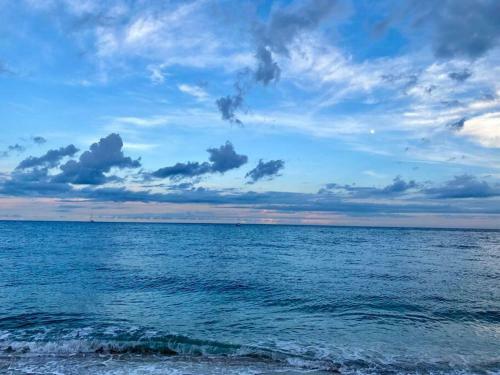 Ocean Front Contemporary 3 Bedroom Townhouse.