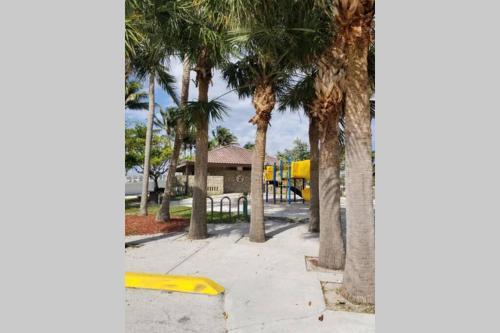 Apartamento Beach Block Bungalow, Everything You Need. A1