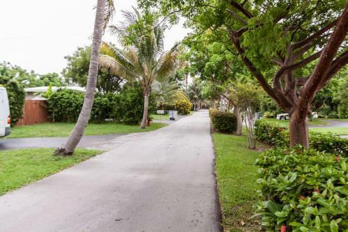 Luxury 4/2 Nr Beach, Hot Tub