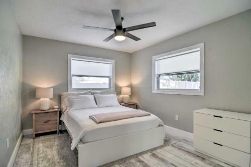 Updated Coastal Home With Patio About 2 Mi To Beach