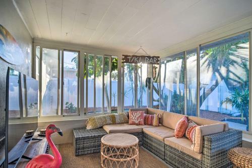 Lush Seminole Surf Inn With Backyard Fire Pit