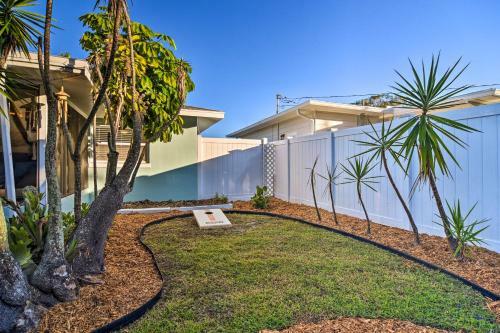 Lush Seminole Surf Inn With Backyard Fire Pit