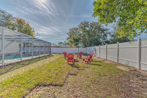 Sunny Spring Hill Hideout With Lanai And Pool!