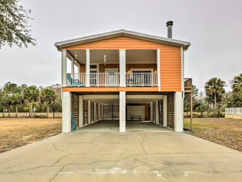 Anchors Away In Steinhatchee Home With Deck!