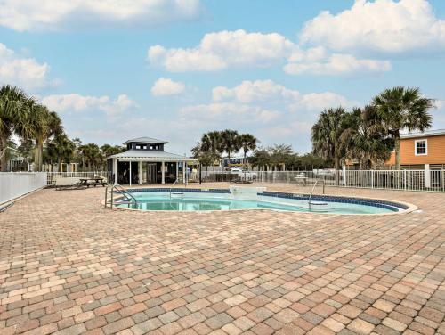 Anchors Away In Steinhatchee Home With Deck!