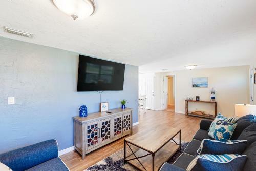 Pinellas Park Cottage