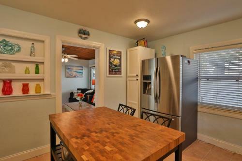 Gulfport Coastal Cottage