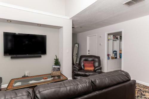 Casa Tranquila - Whole 4 Bed 3.5 Bath House