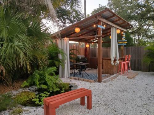 The Zen Modern Beach House And Koi Pond