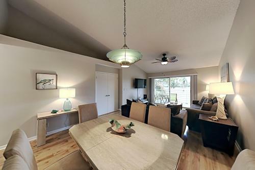 Vista Verde East 222