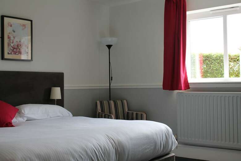 Oak Farm Hotel