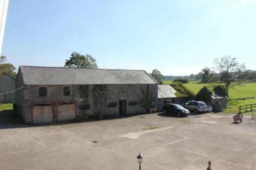 Hostal Broncoed Uchaf Country Guest House