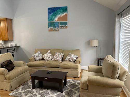Cheerful 3-bedrooms With Free Parking On Premises