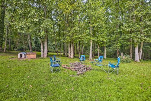 Tranquil Home - 1 Mile From Downtown Acworth!