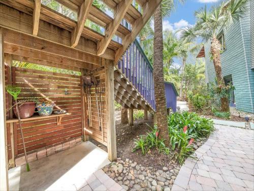 Island Style
